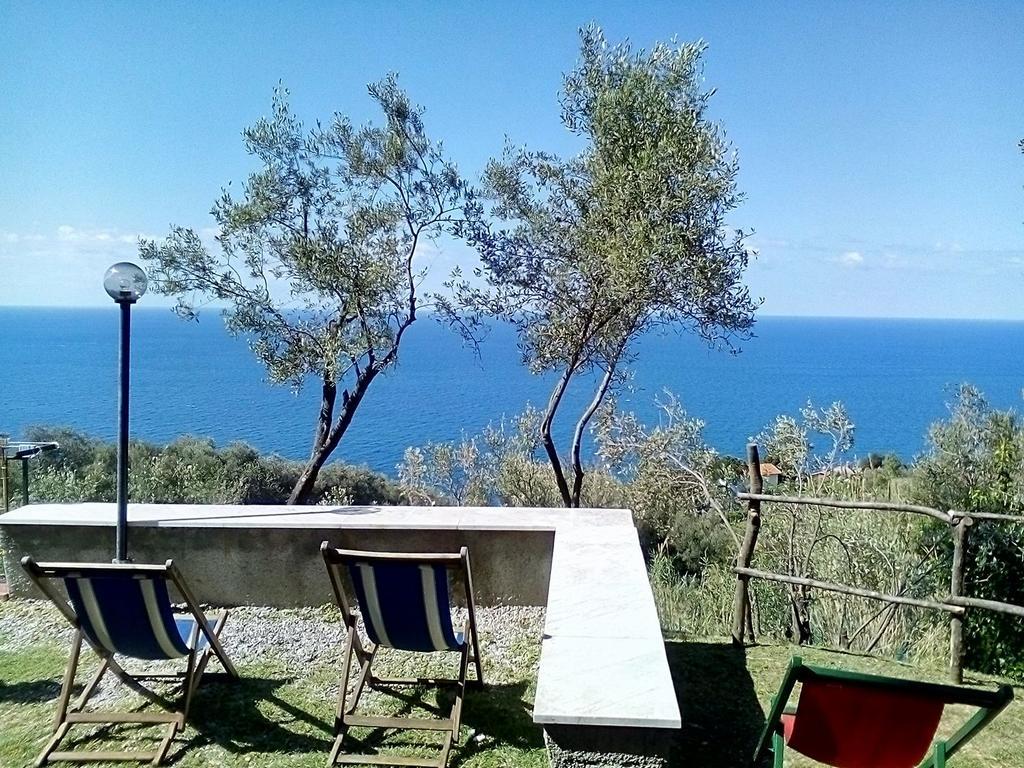 פראמורה Perla Del Levante Hostel מראה חיצוני תמונה